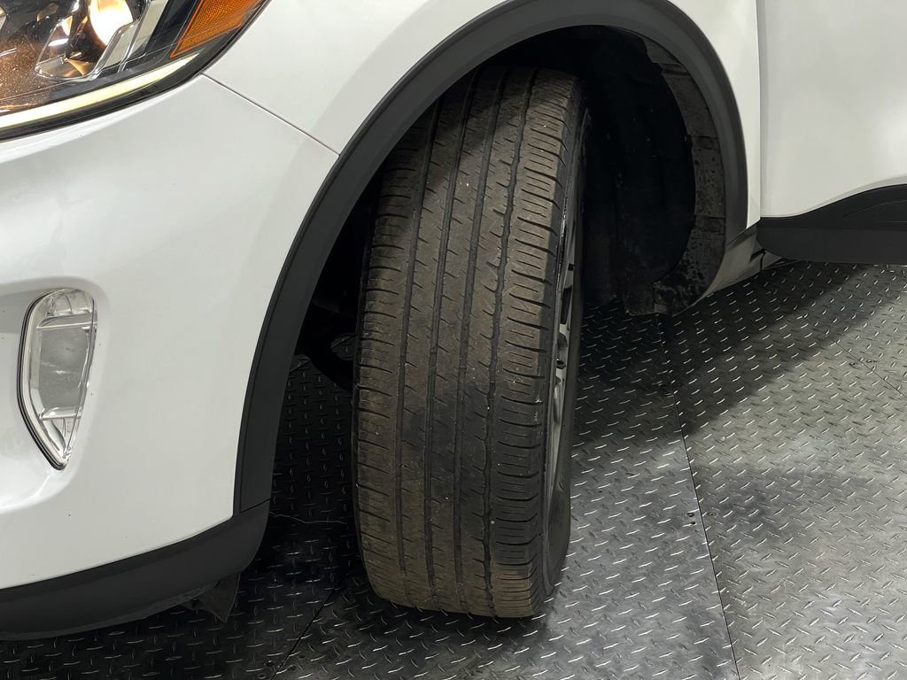 Used 2020 Ford Escape SEL image 35