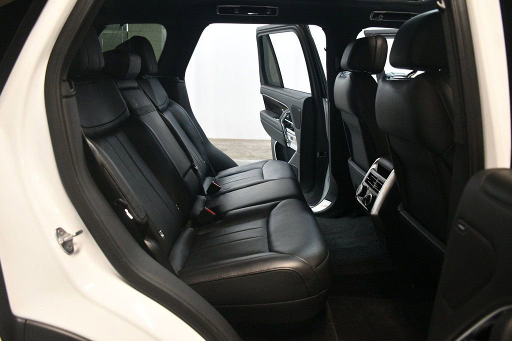 Used 2023 Land Rover Range Rover SE image 38