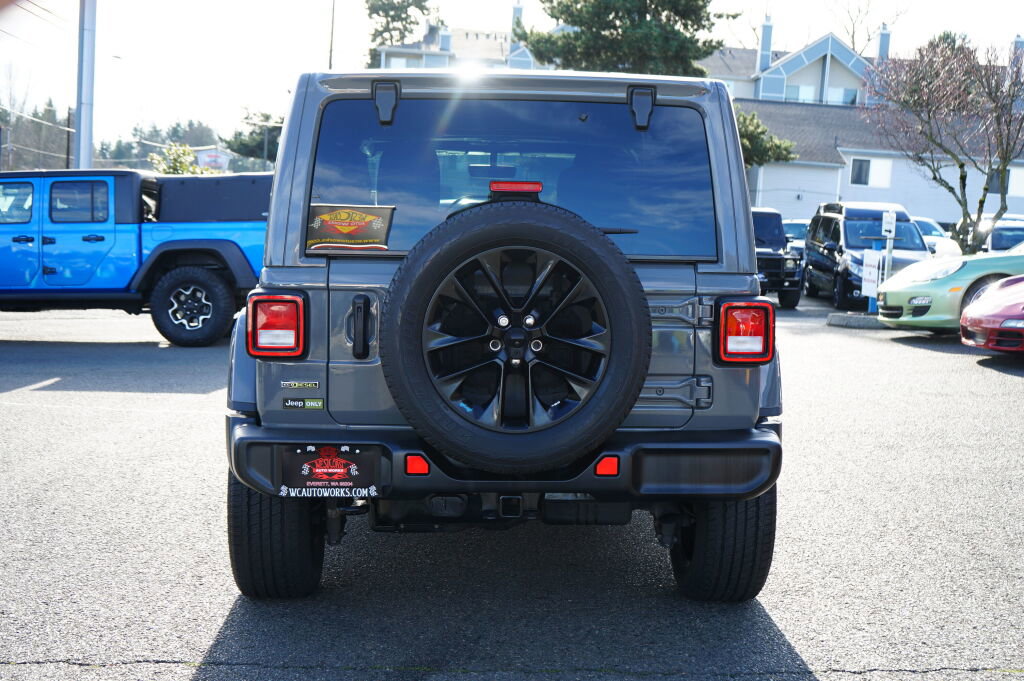 Used 2021 Jeep Wrangler Unlimited Sahara image 4