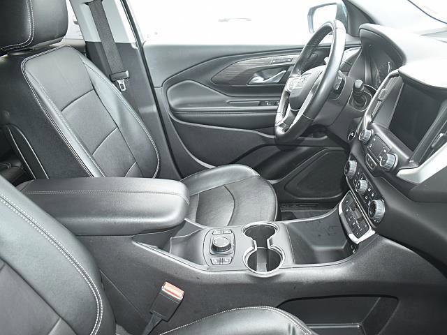 Used 2024 GMC Terrain SLT image 5
