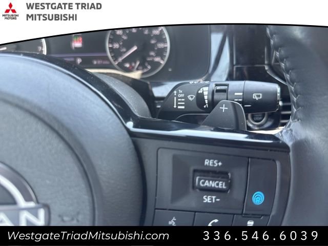 Used 2022 Nissan Pathfinder SV image 27