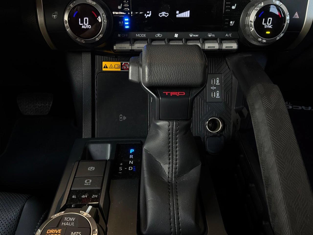 Used 2024 Toyota Tacoma TRD Off-Road w/ TRD Off Road Premium Package AWD/4WD image 36