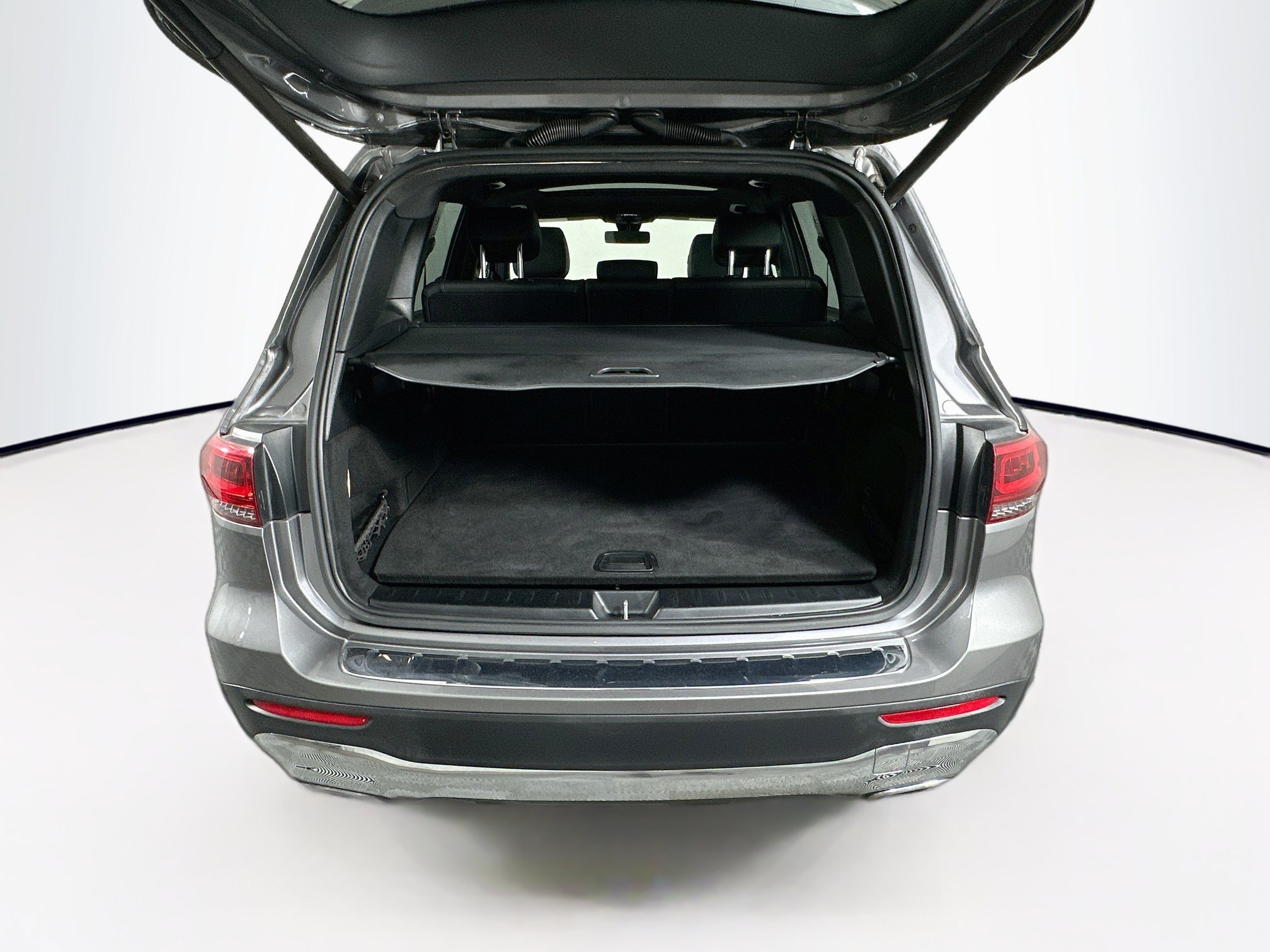 Used 2022 Mercedes-Benz GLB 250 image 30