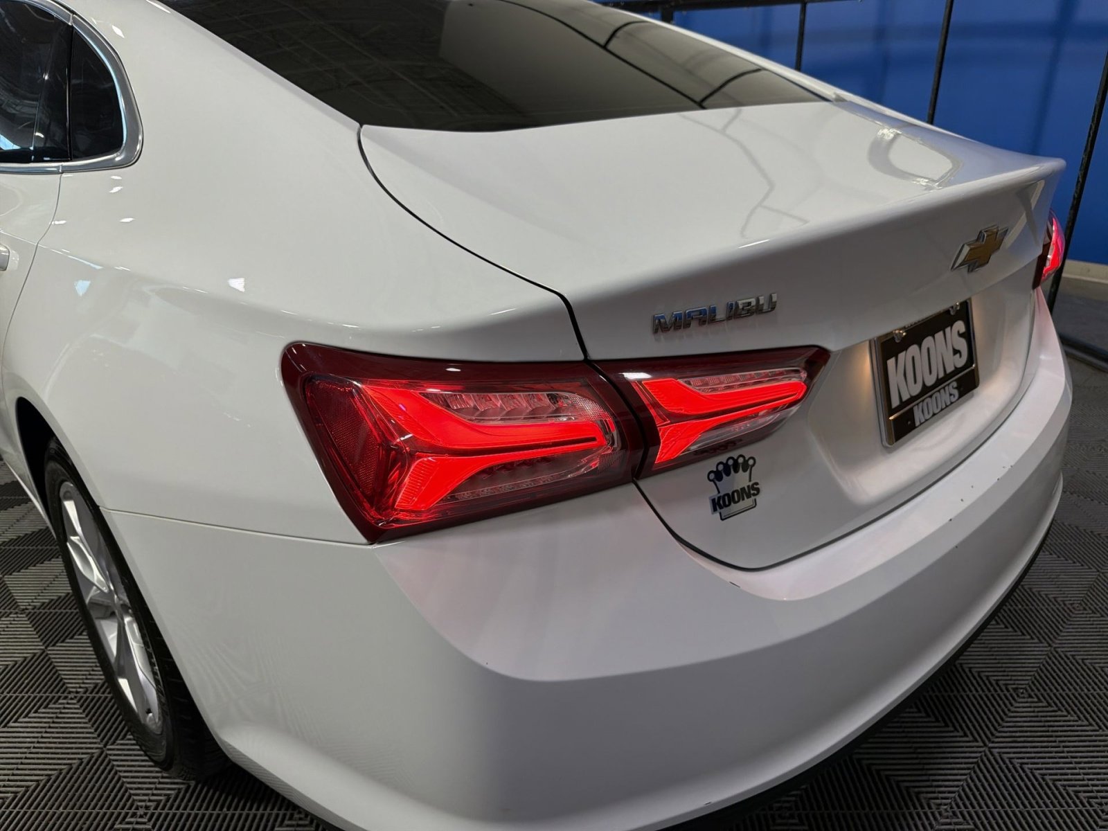 Used 2020 Chevrolet Malibu LT image 18