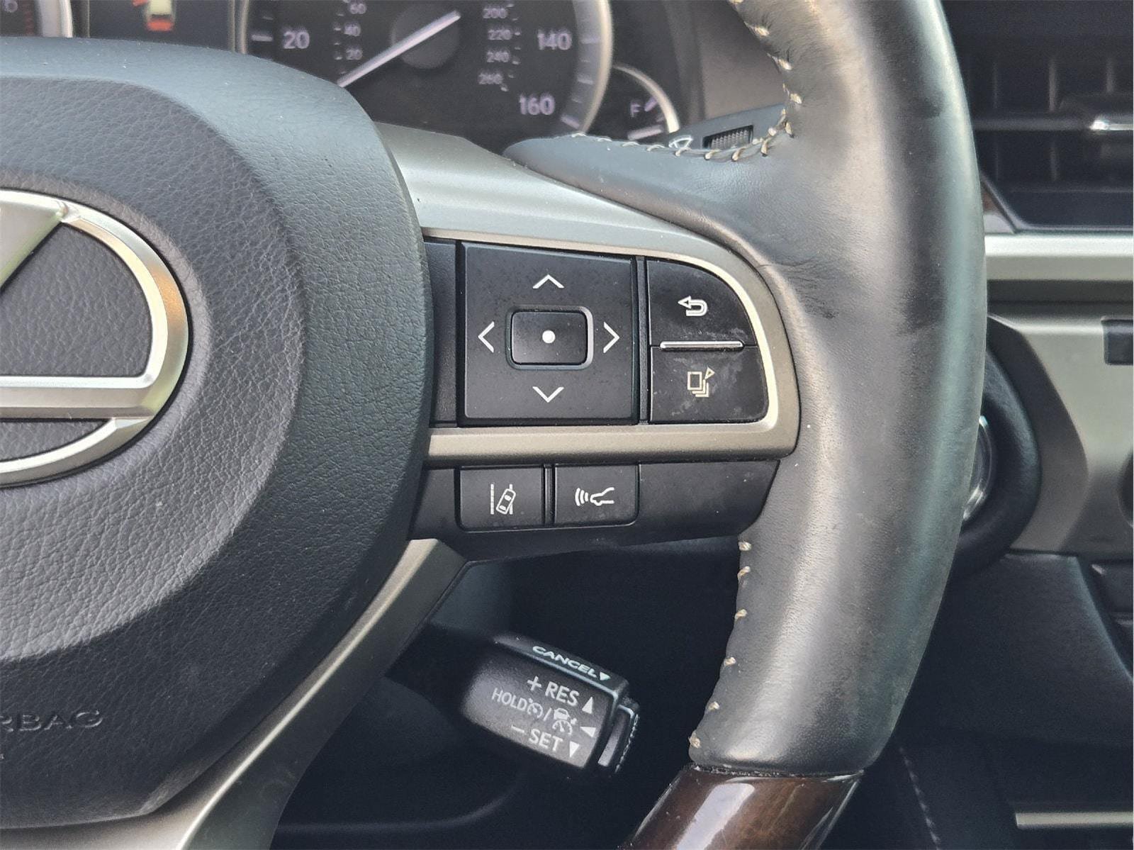 Used 2018 Lexus ES 350 w/ Luxury Package w/Wood Trim FWD image 26