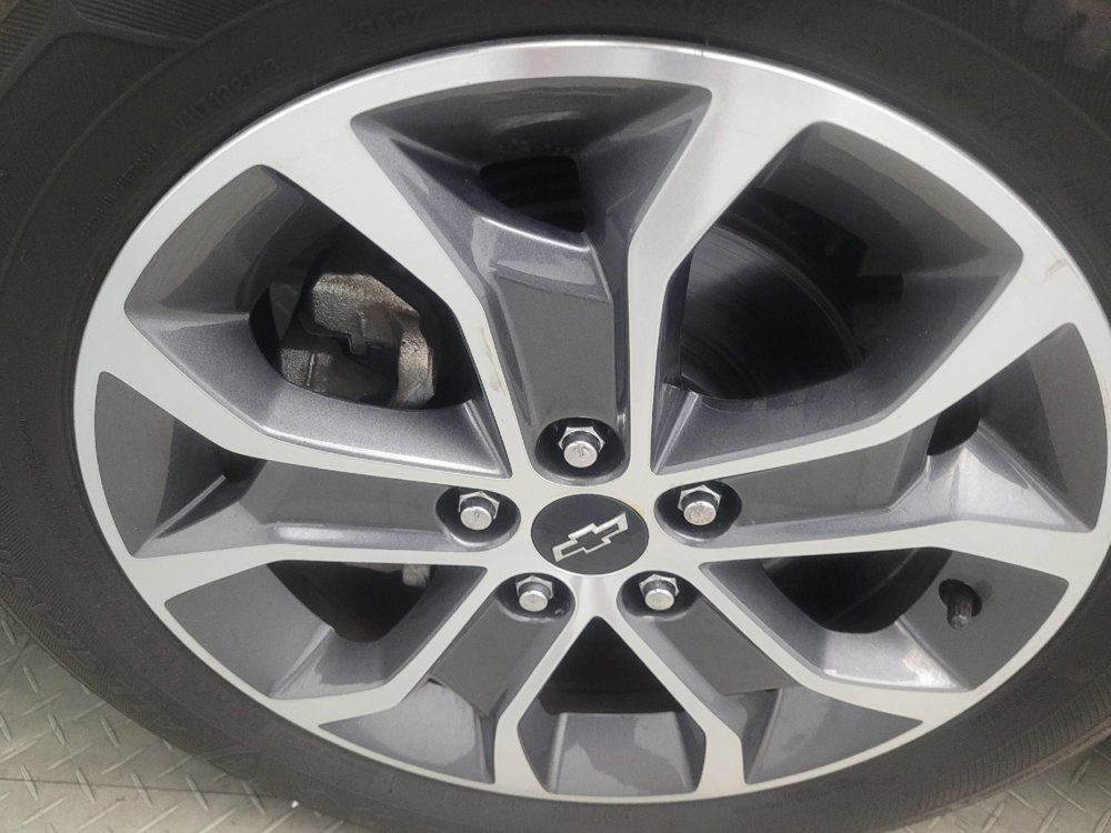 Used 2018 Chevrolet Sonic LT FWD image 31