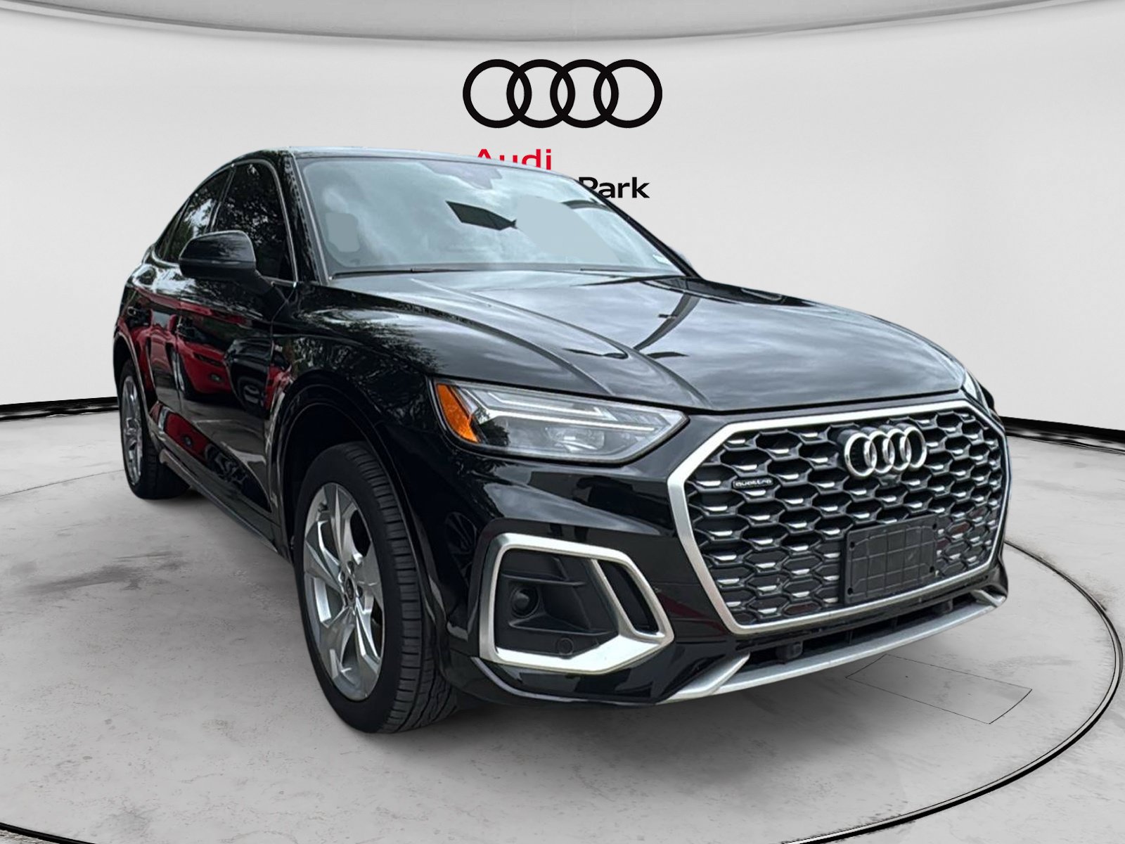 Used 2024 Audi Q5 2.0T Premium w/ Convenience Package AWD/4WD image 1