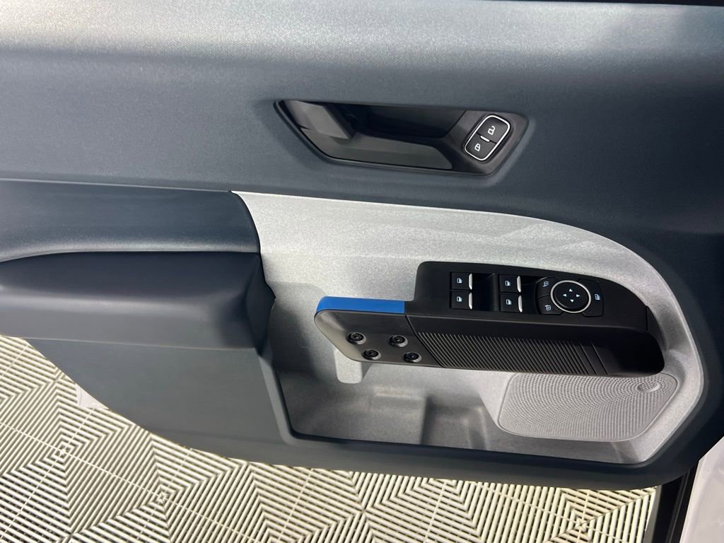 Used 2025 Ford Maverick XLT w/ Equipment Group 302A image 21