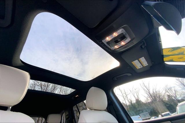 Used 2026 Mercedes-Benz GLB 250 4MATIC image 11