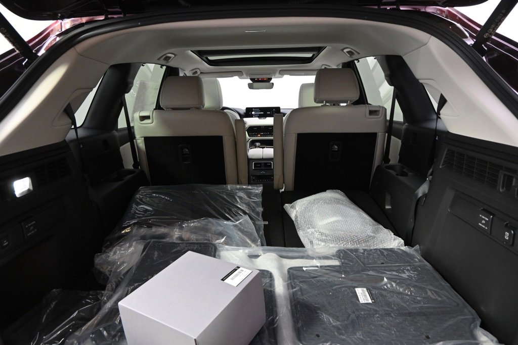 New 2026 MAZDA CX-90 Plug-In Hybrid w/ Premium Plus image 19