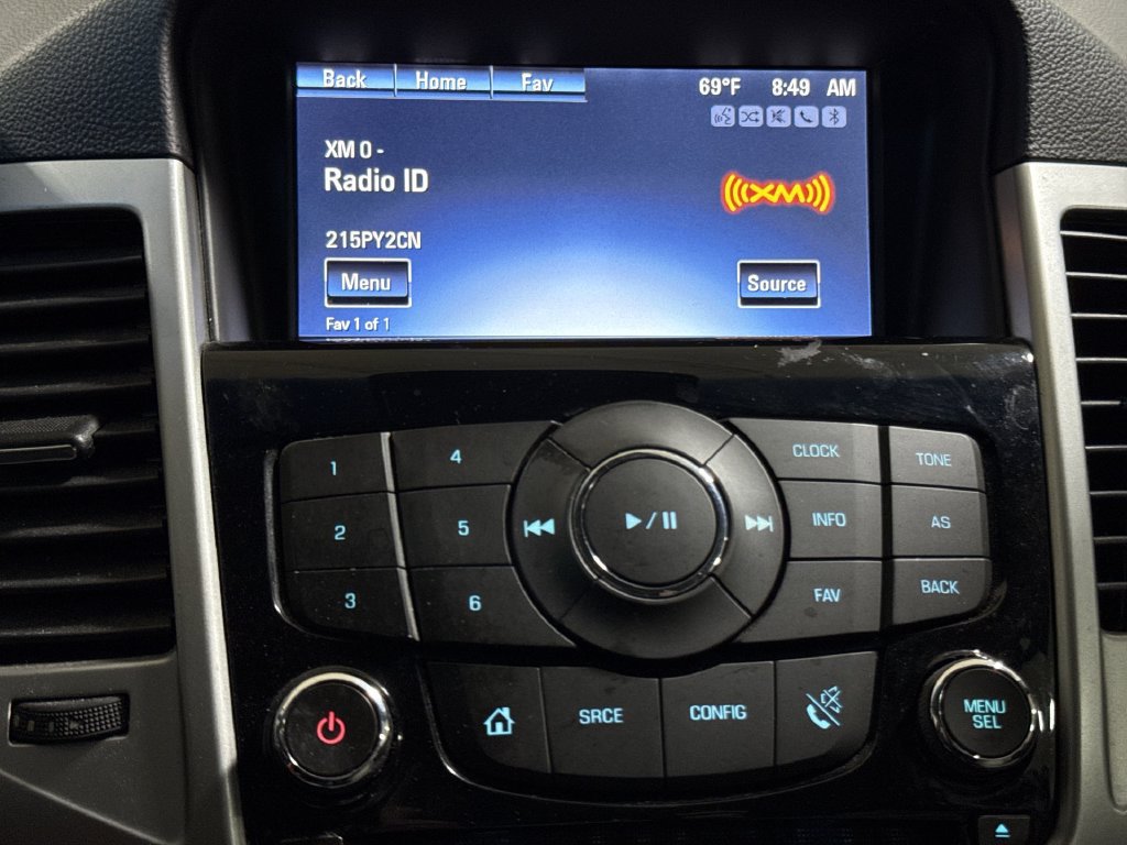 Used 2014 Chevrolet Cruze LT w/ Technology Package FWD image 14