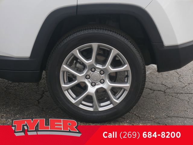 Used 2022 Jeep Compass Latitude image 46