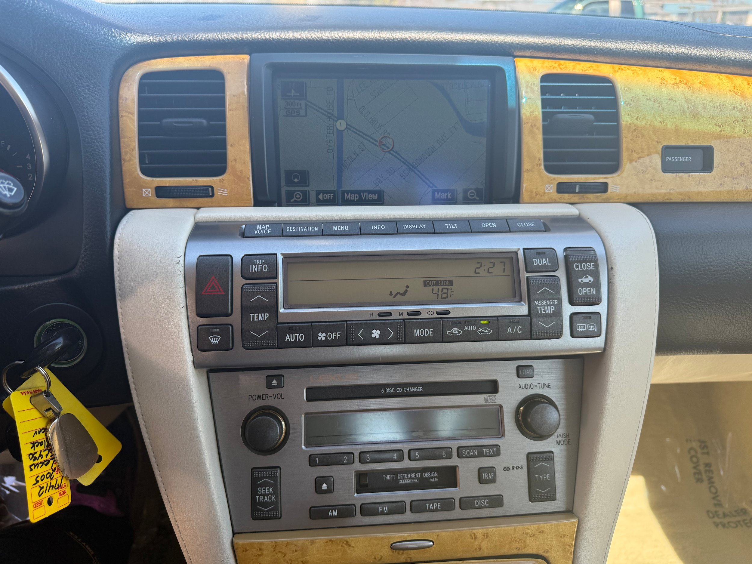 Used 2005 Lexus SC 430 Convertible RWD image 5