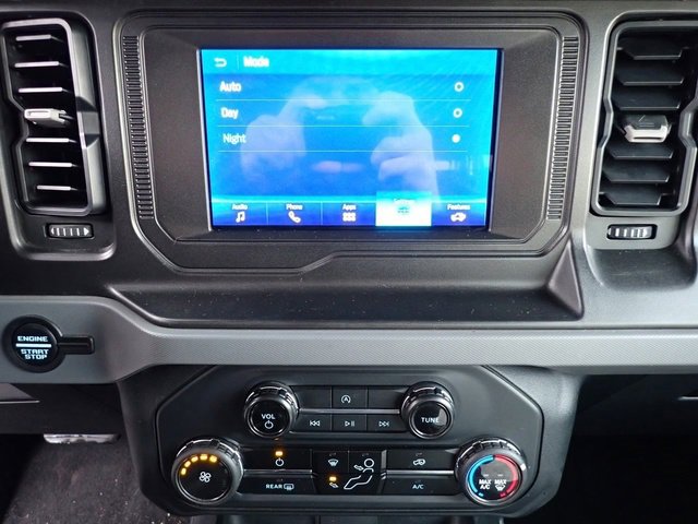 Used 2023 Ford Bronco 4-Door image 28