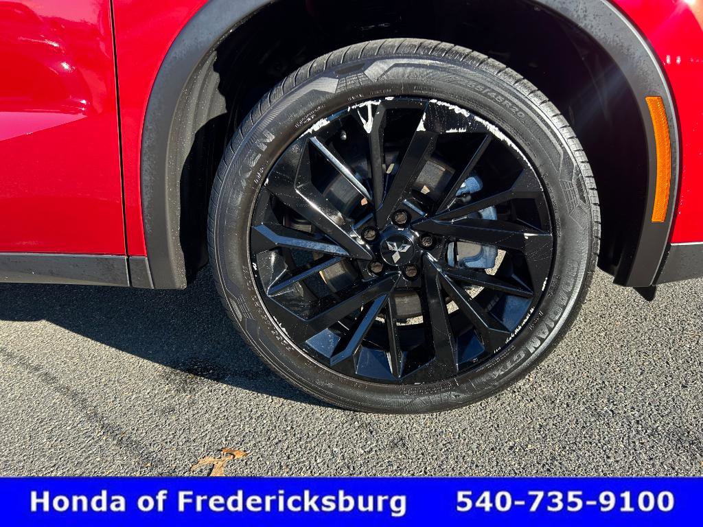 Used 2023 Mitsubishi Outlander SEL Black Edition image 17