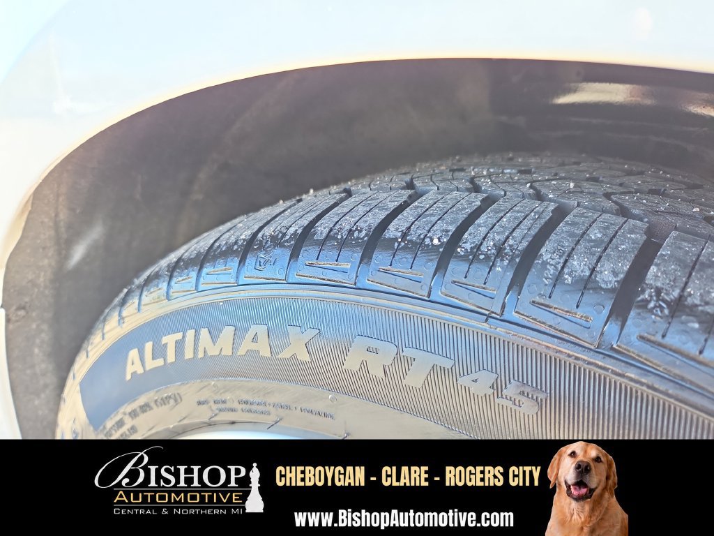 Used 2024 Chevrolet Malibu LT FWD image 22