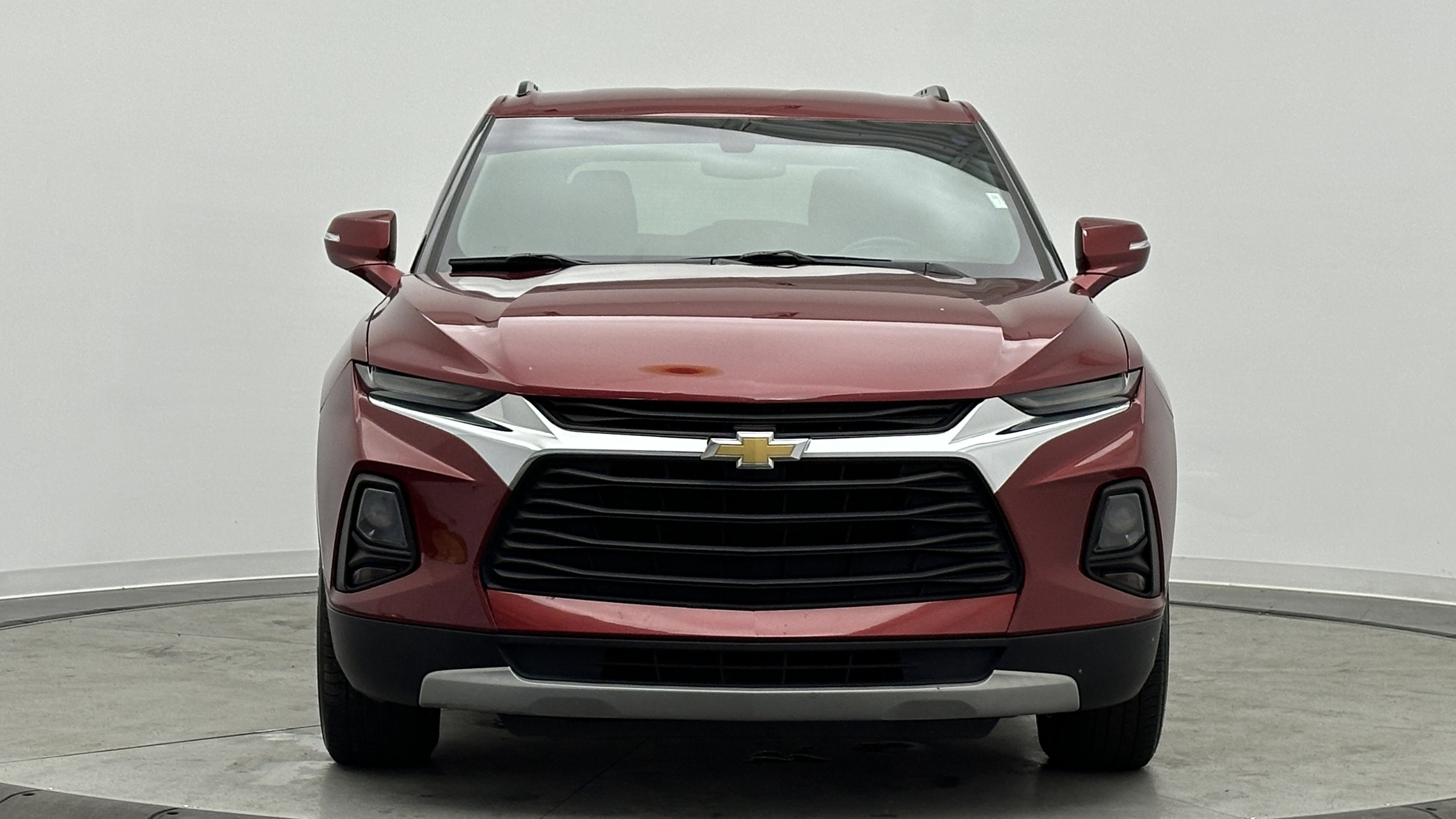 Used 2019 Chevrolet Blazer LT image 2