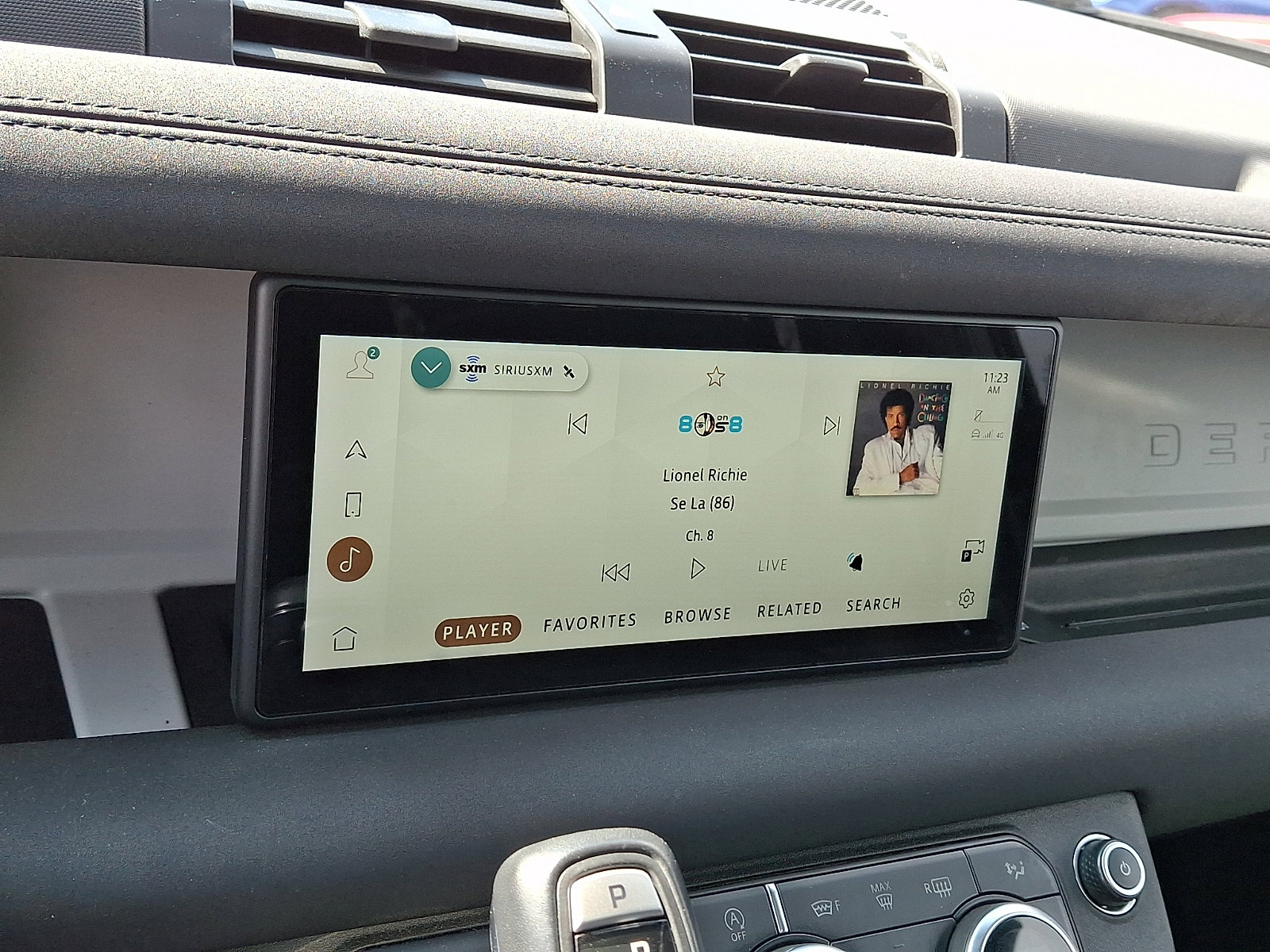 Used 2023 Land Rover Defender 110 X-Dynamic SE image 19