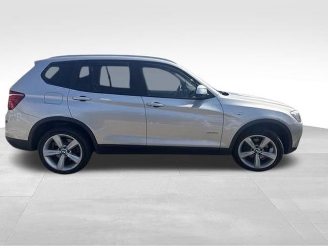 Used 2017 BMW X3 sDrive28i RWD image 13