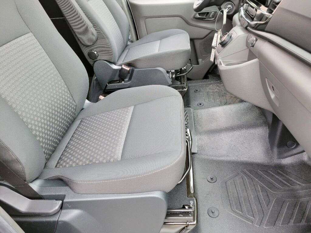 Used 2023 Ford E-Transit Medium Roof w/ Interior Upgrade Package image 22