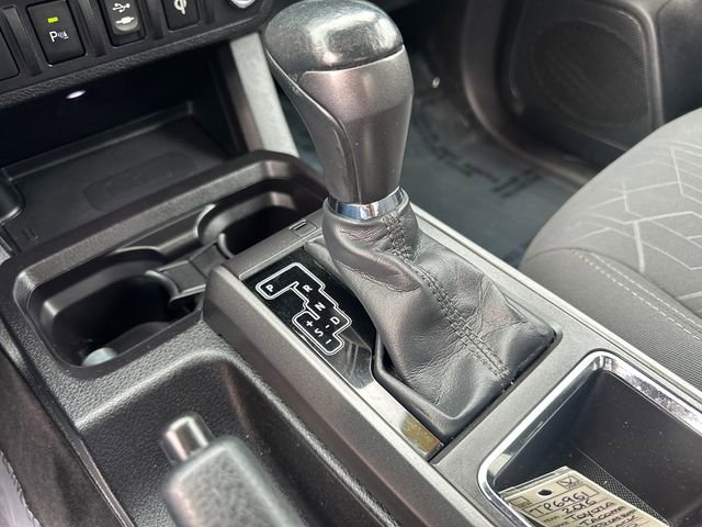 Used 2016 Toyota Tacoma TRD Off-Road w/ Premium & Technology Package image 36