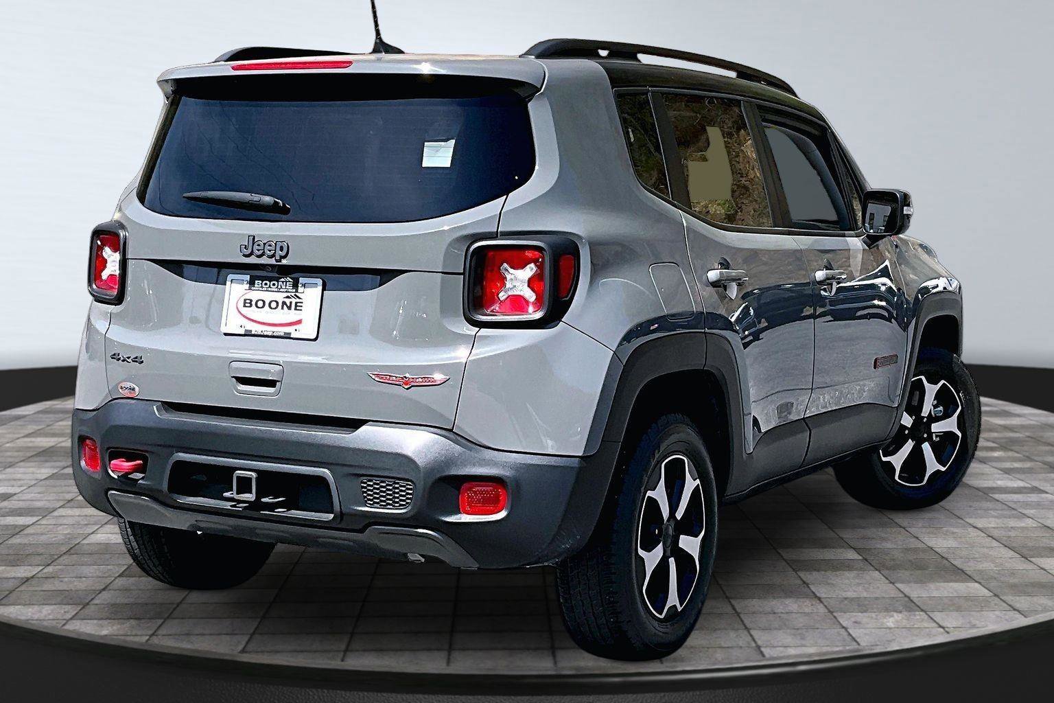 Certified 2022 Jeep Renegade Trailhawk w/ Sun/Sound Group AWD/4WD image 13