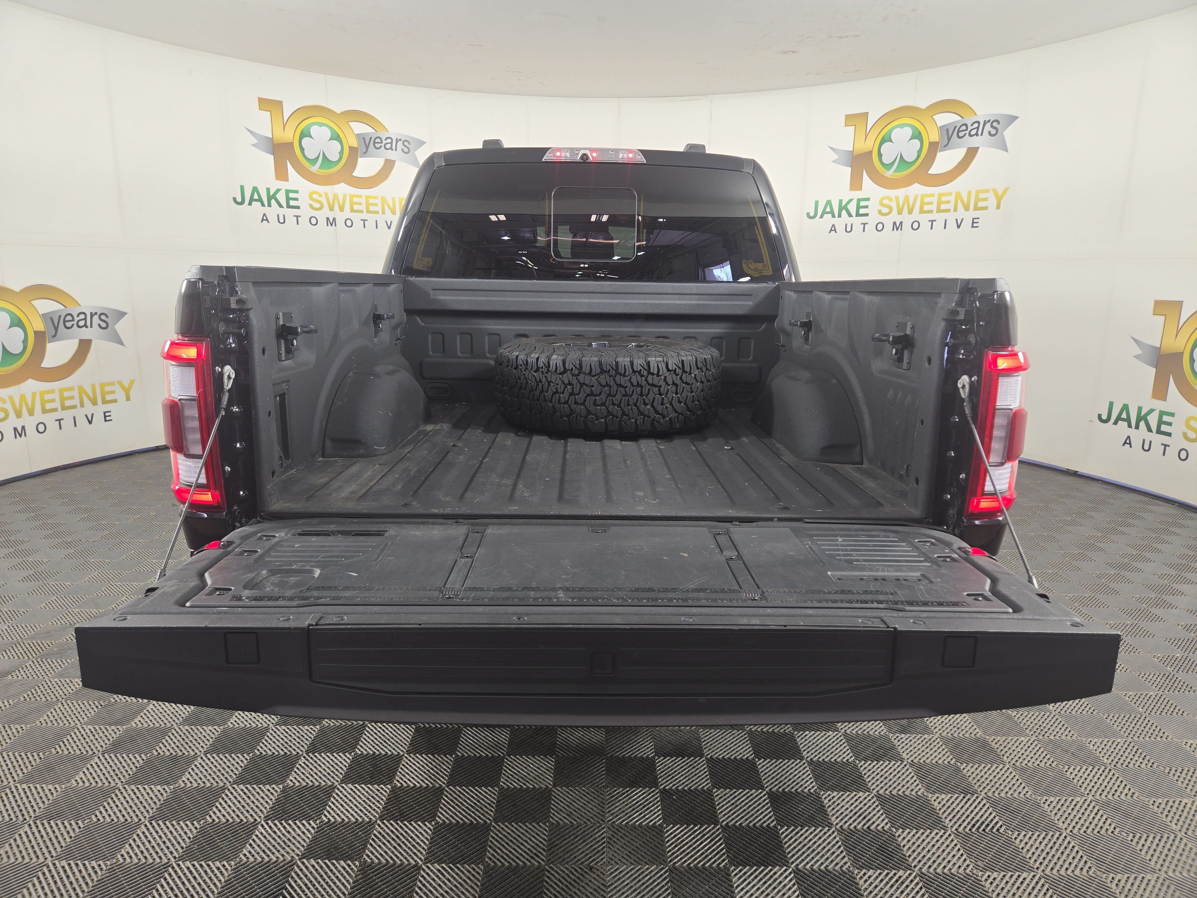 Used 2023 Ford F150 Raptor AWD/4WD image 35