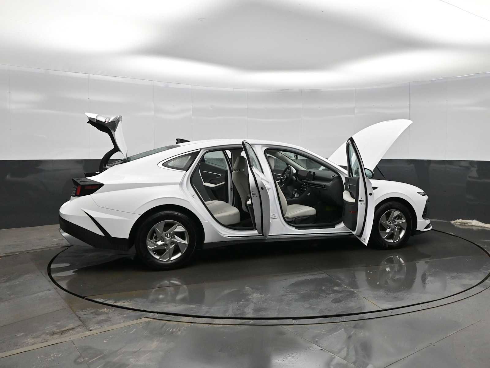 Certified 2025 Hyundai Sonata SE image 44