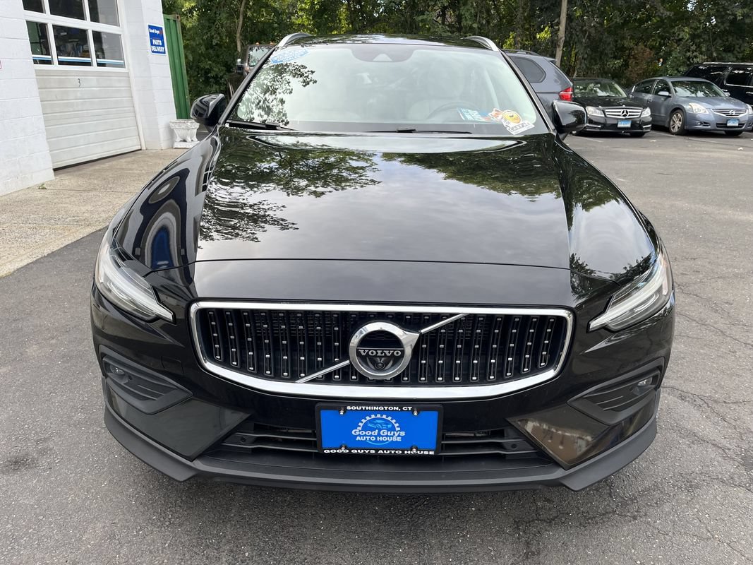 Used 2022 Volvo V60 T5 Cross Country AWD/4WD image 19