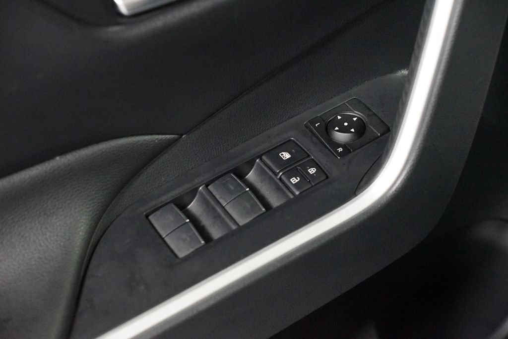 Used 2022 Toyota RAV4 XLE Premium AWD/4WD image 30