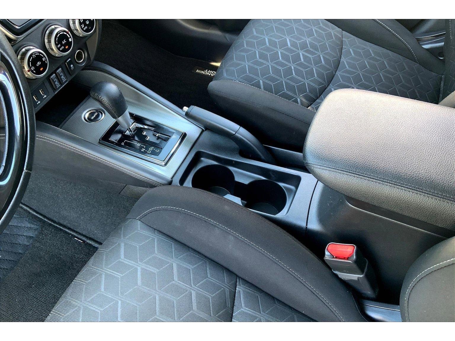 Used 2021 Mitsubishi Outlander Sport SE AWD/4WD image 16