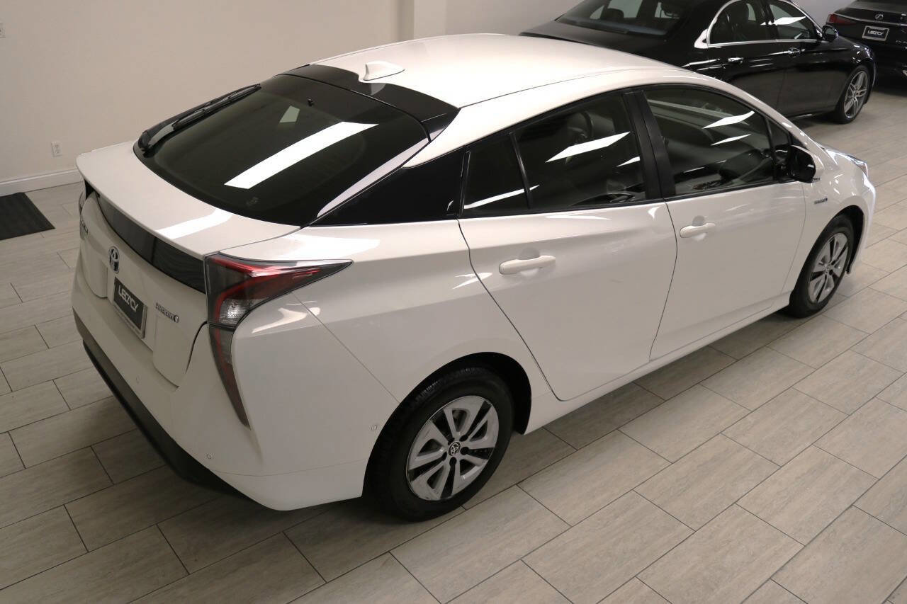 Used 2018 Toyota Prius Three image 90