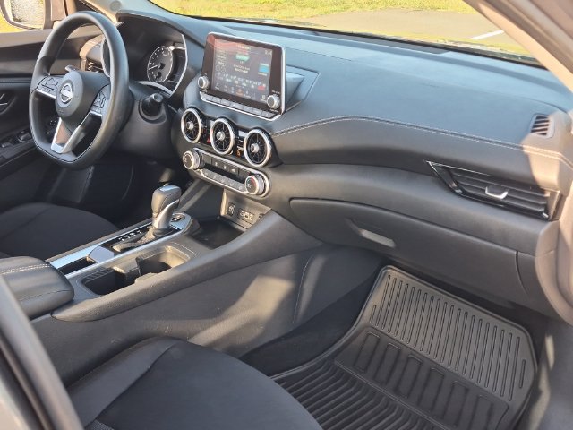 Used 2024 Nissan Sentra SV FWD image 35
