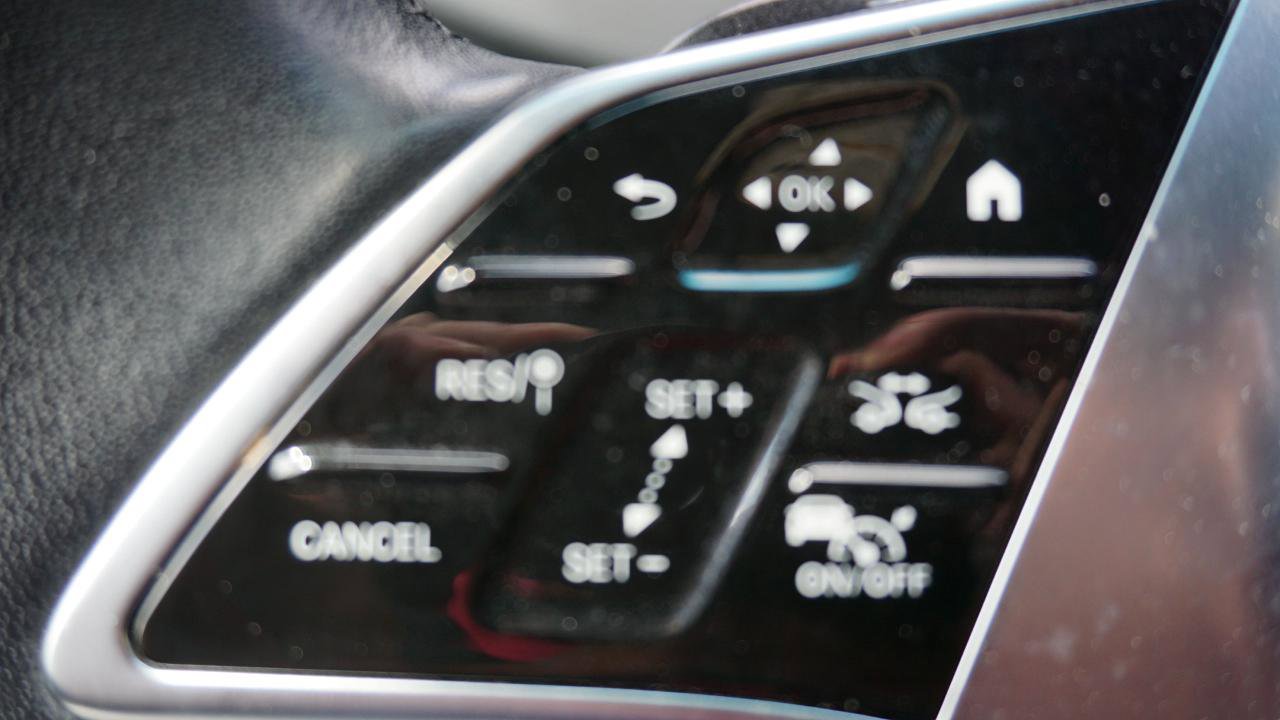 Used 2025 Mercedes-Benz Sprinter 2500 image 38