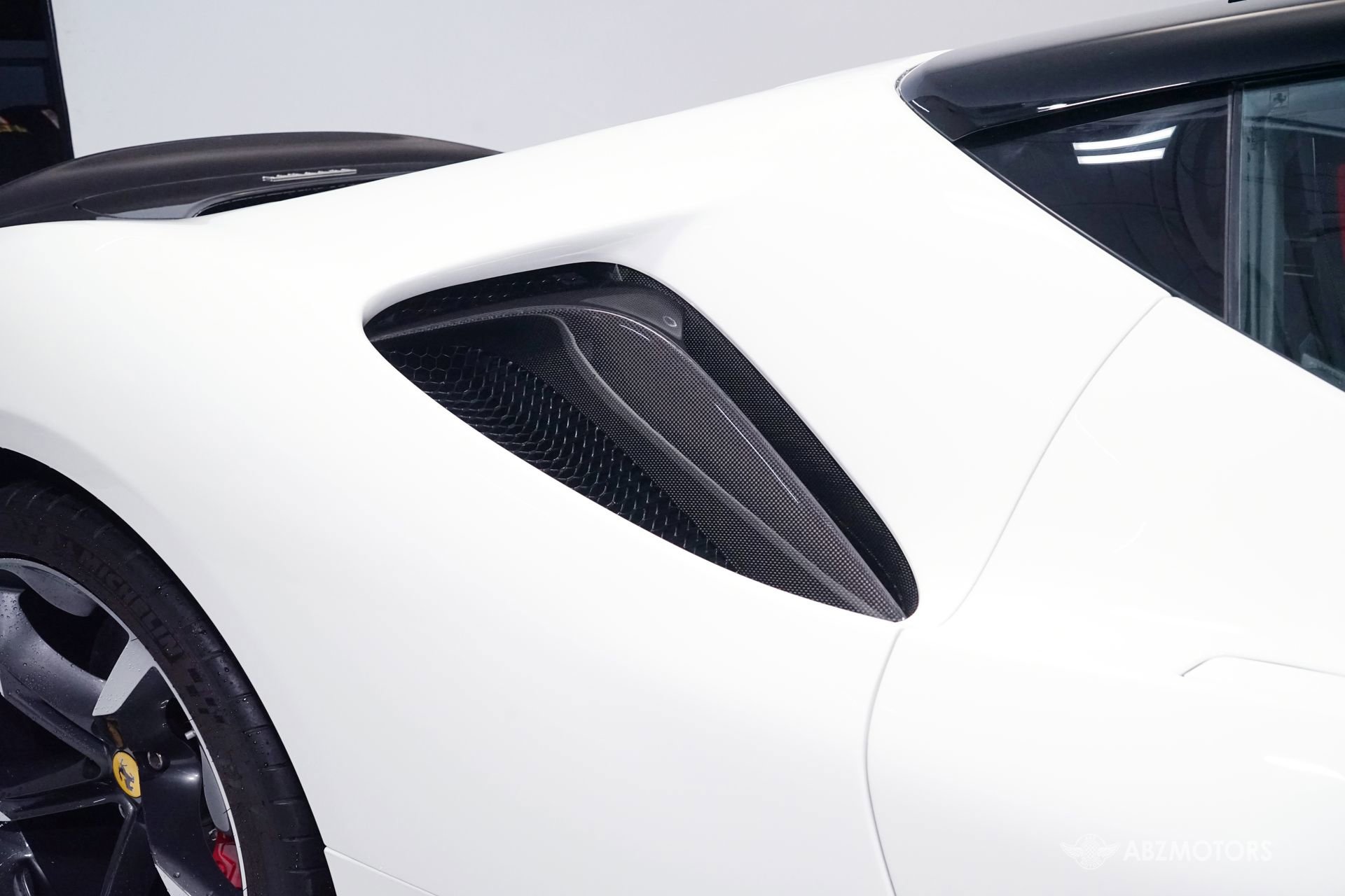 Used 2023 Ferrari SF90 Stradale AWD/4WD image 8