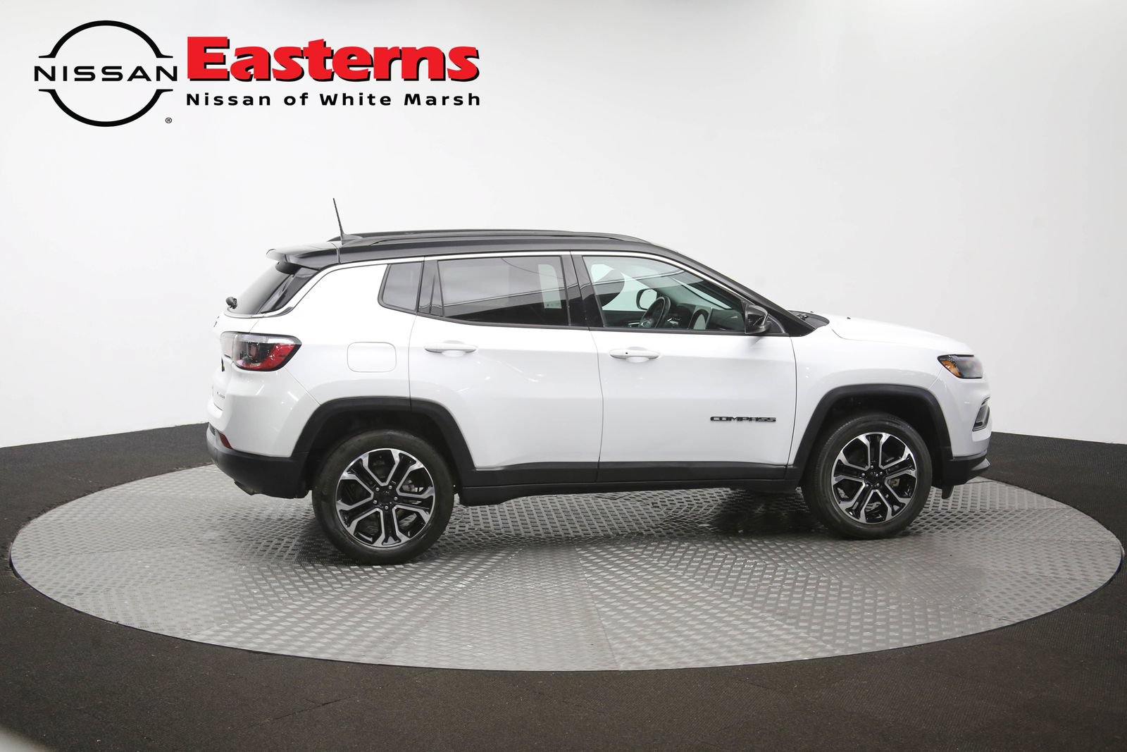 Used 2022 Jeep Compass Limited AWD/4WD image 43