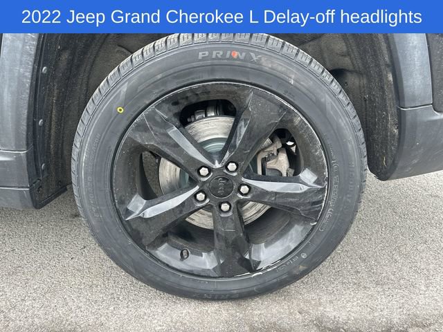 Used 2022 Jeep Grand Cherokee L Laredo AWD/4WD image 27