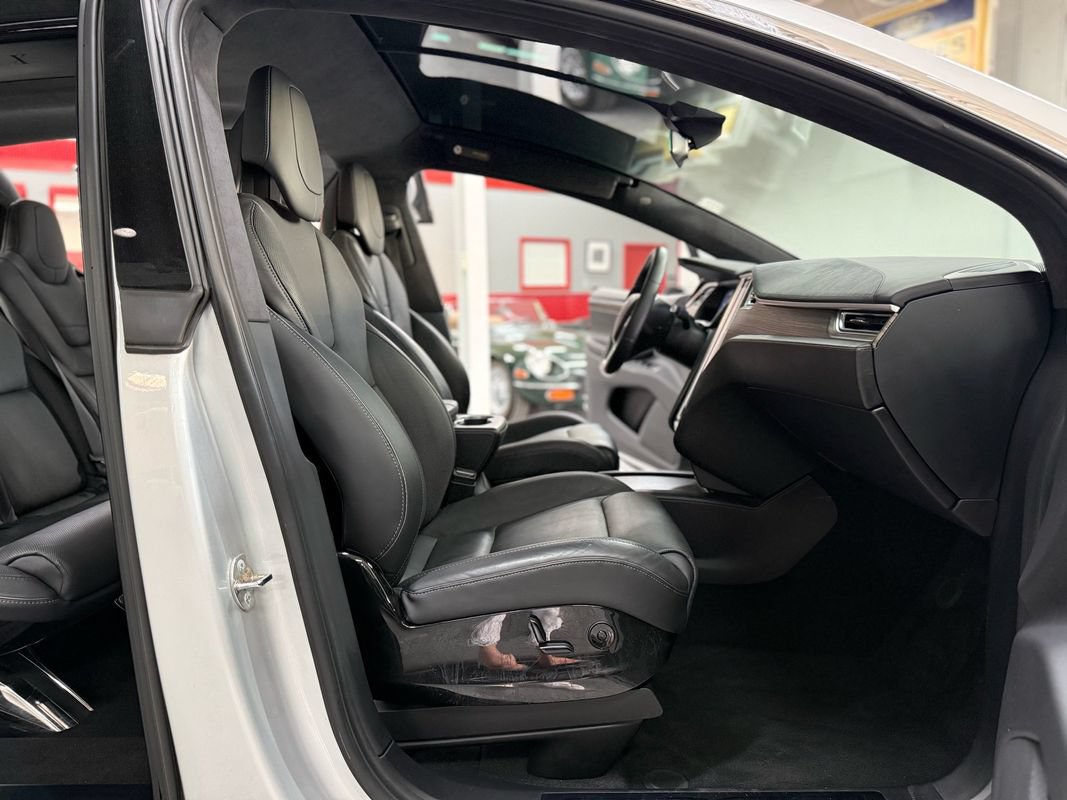 Used 2016 Tesla Model X 90D AWD/4WD image 21