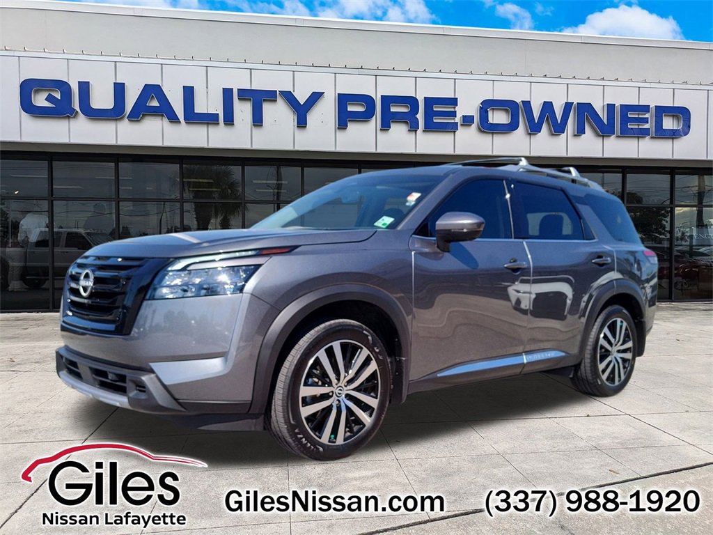 Used 2025 Nissan Pathfinder Platinum