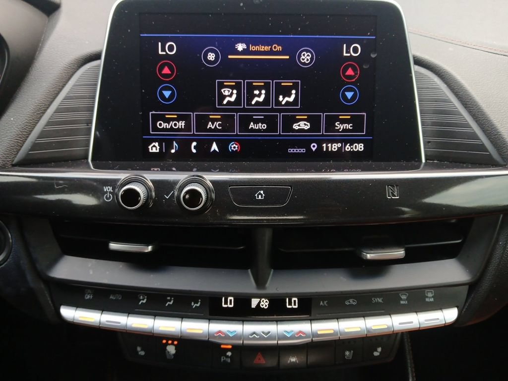 Used 2020 Cadillac CT4 Premium Luxury RWD image 4