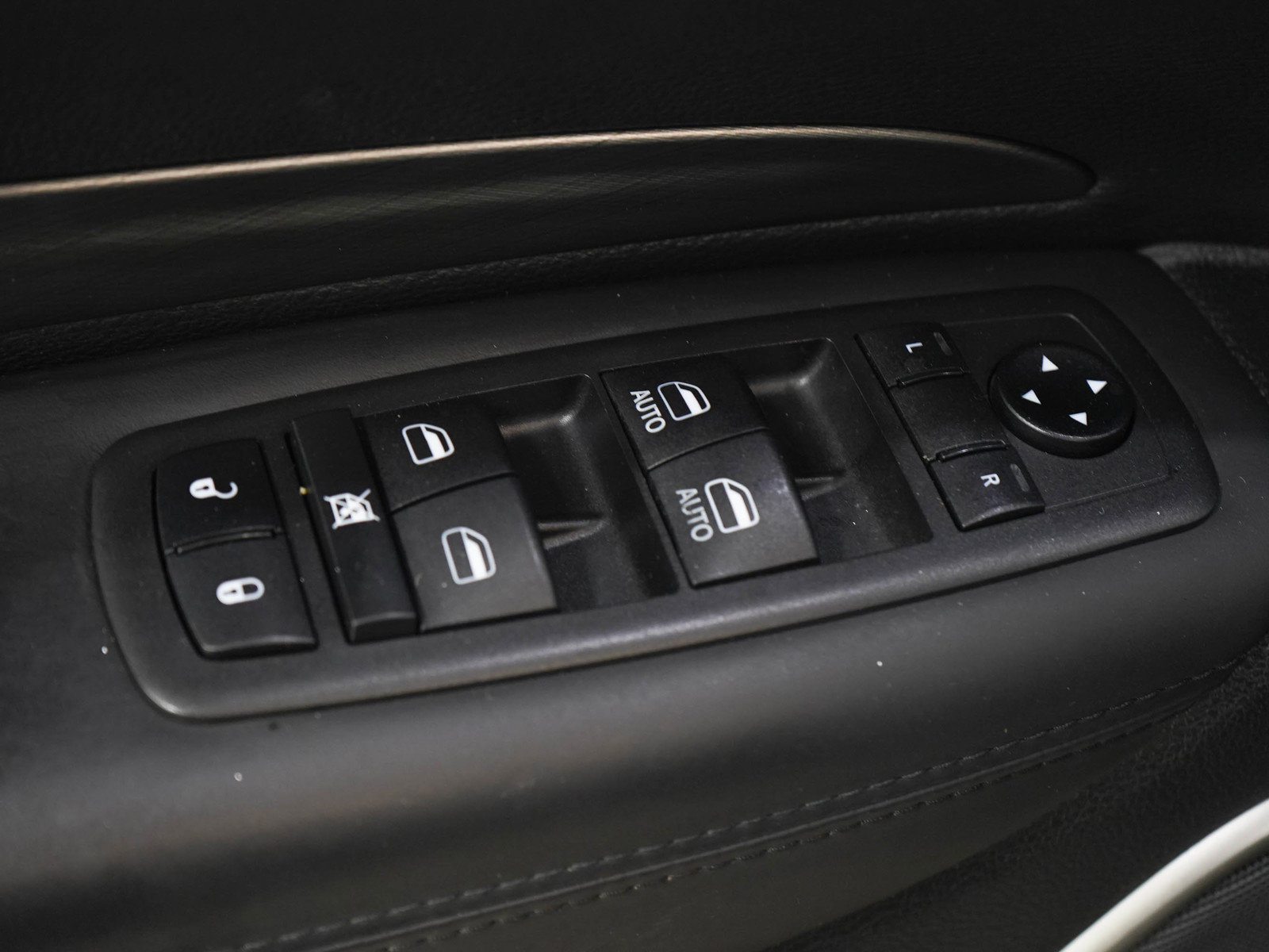 Used 2019 Dodge Durango Citadel w/ Technology Group AWD/4WD image 23