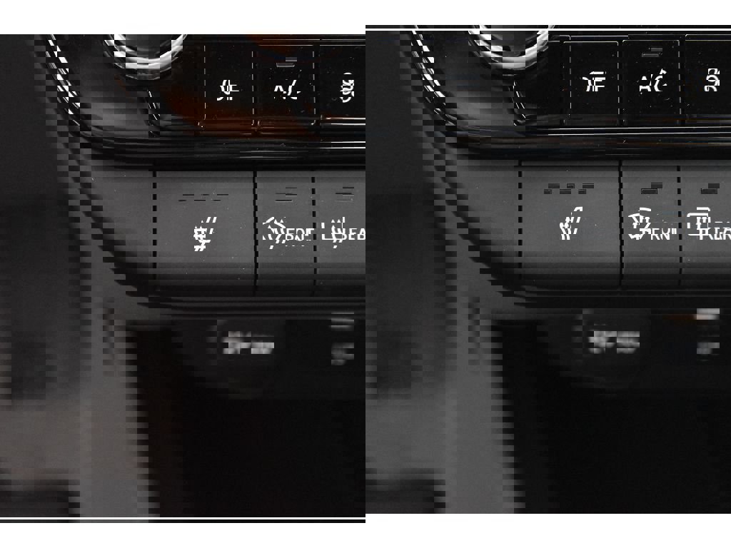 New 2025 Hyundai Elantra SEL image 23