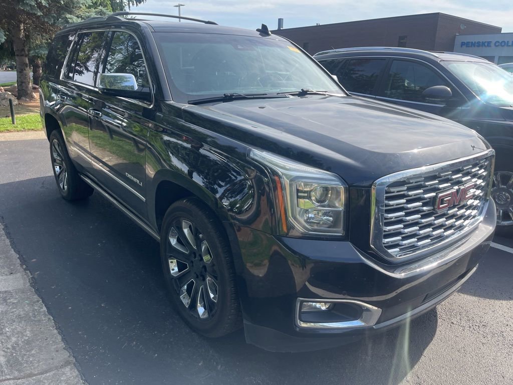 Used 2019 GMC Yukon Denali w/ Denali Ultimate Package AWD/4WD image 4