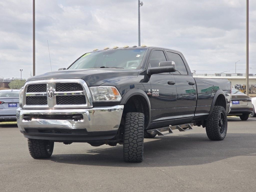 Used 2017 RAM 2500 Tradesman w/ Chrome Appearance Group image 8