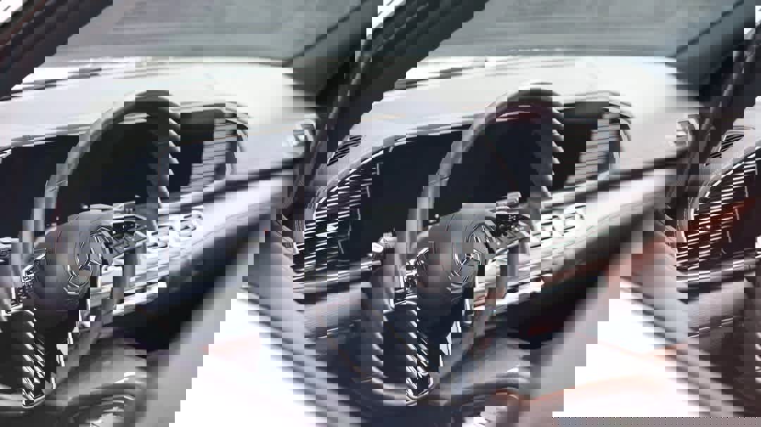 Used 2024 Mercedes-Benz GLE 350 4MATIC w/ Driver Assistance Package image 19