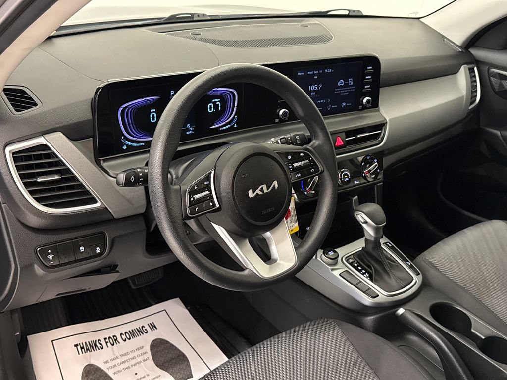 Used 2026 Kia Seltos LX AWD/4WD image 20