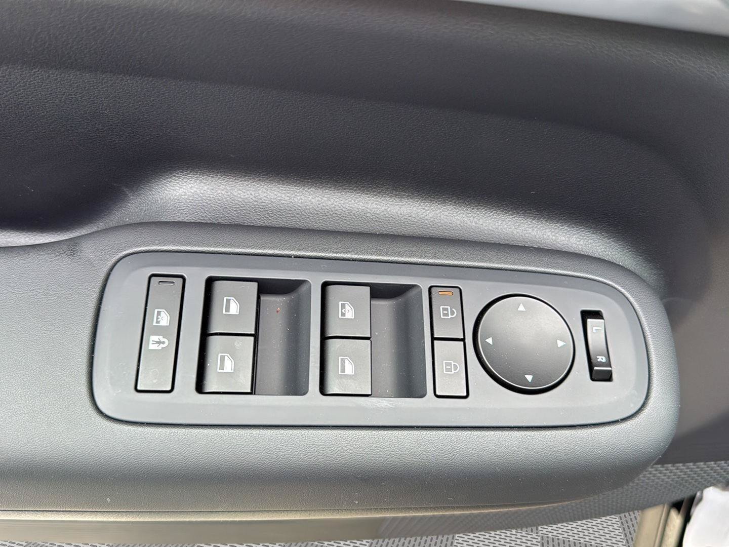 Used 2026 Hyundai Santa Fe SE AWD/4WD image 18