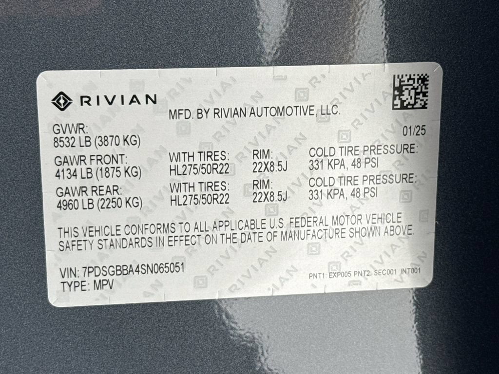 Used 2025 Rivian R1S Adventure AWD/4WD image 33