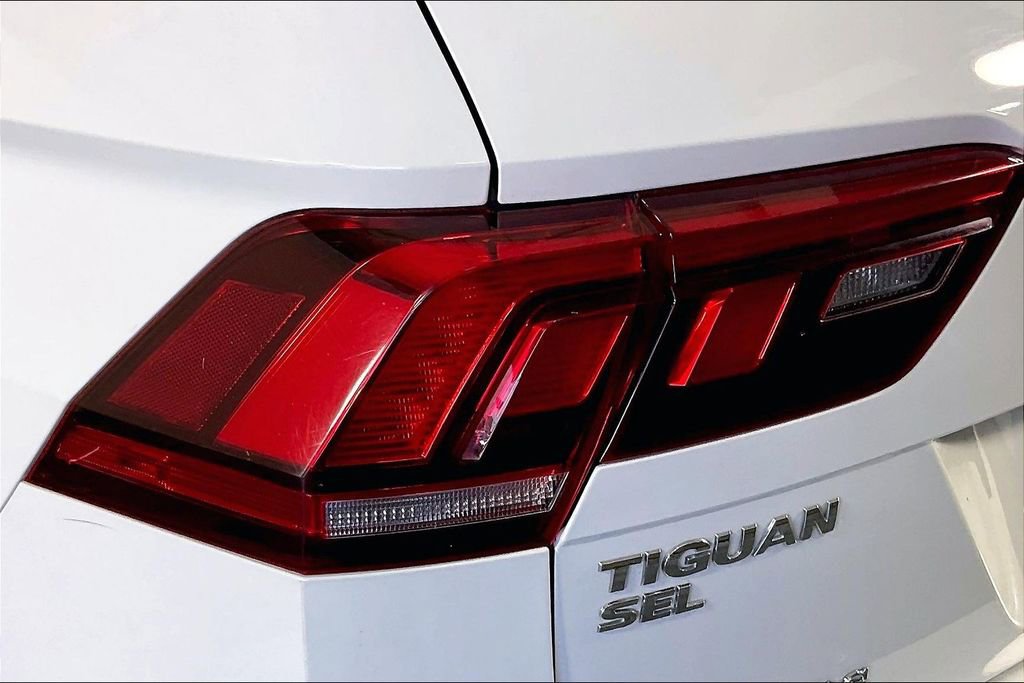 Used 2021 Volkswagen Tiguan SEL FWD image 38