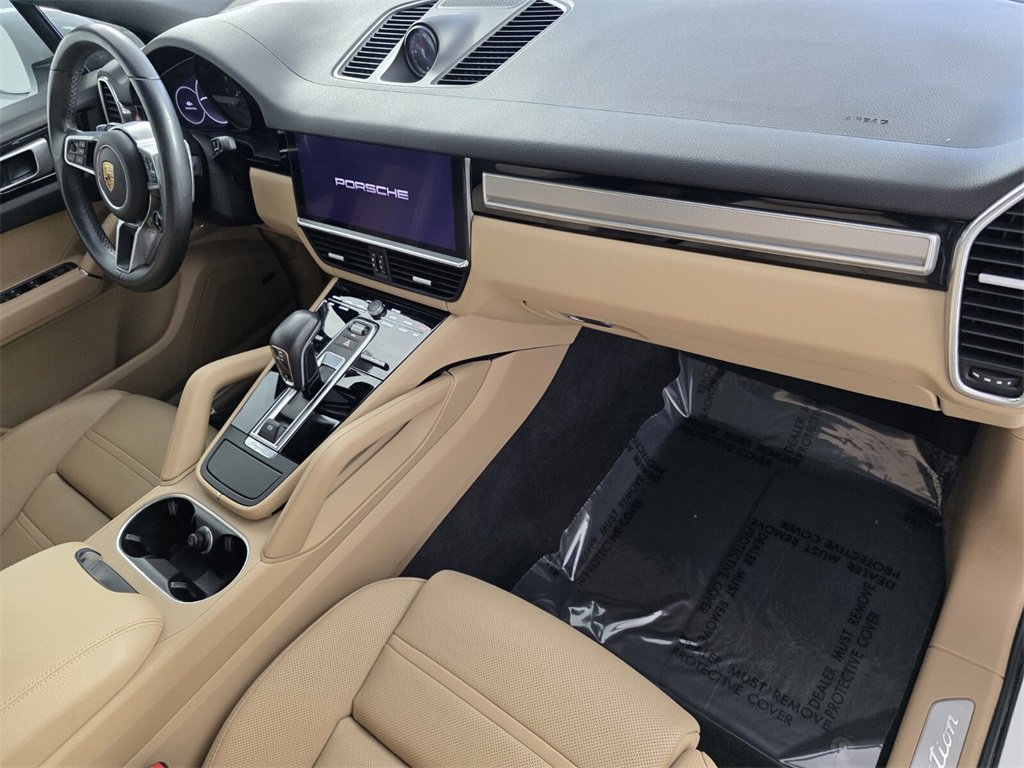 Used 2022 Porsche Cayenne image 33